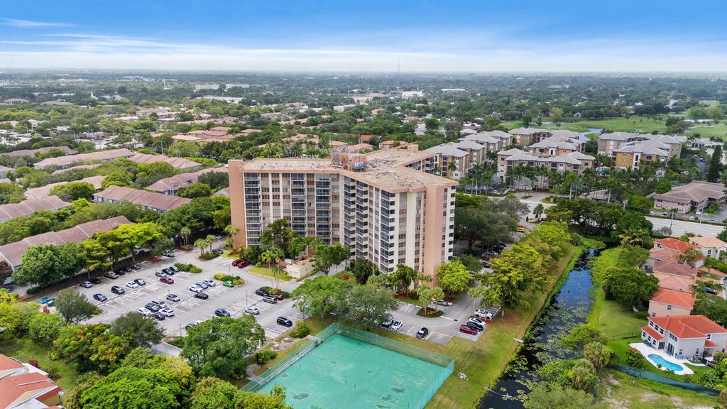 10777 W Sample Road - Photo 33