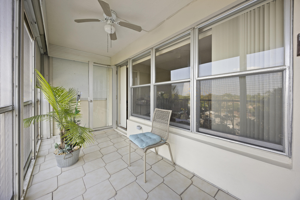 10777 W Sample Road - Photo 16
