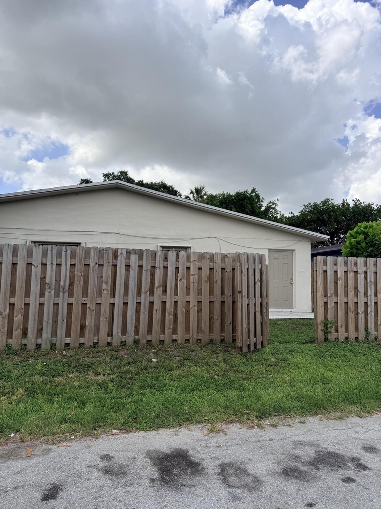 913 Orange Isle - Photo 5