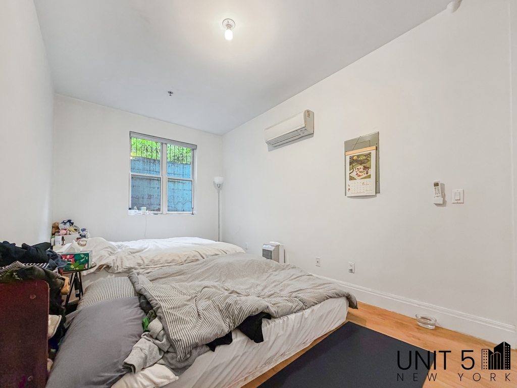 345 Eldert Street - Photo 6