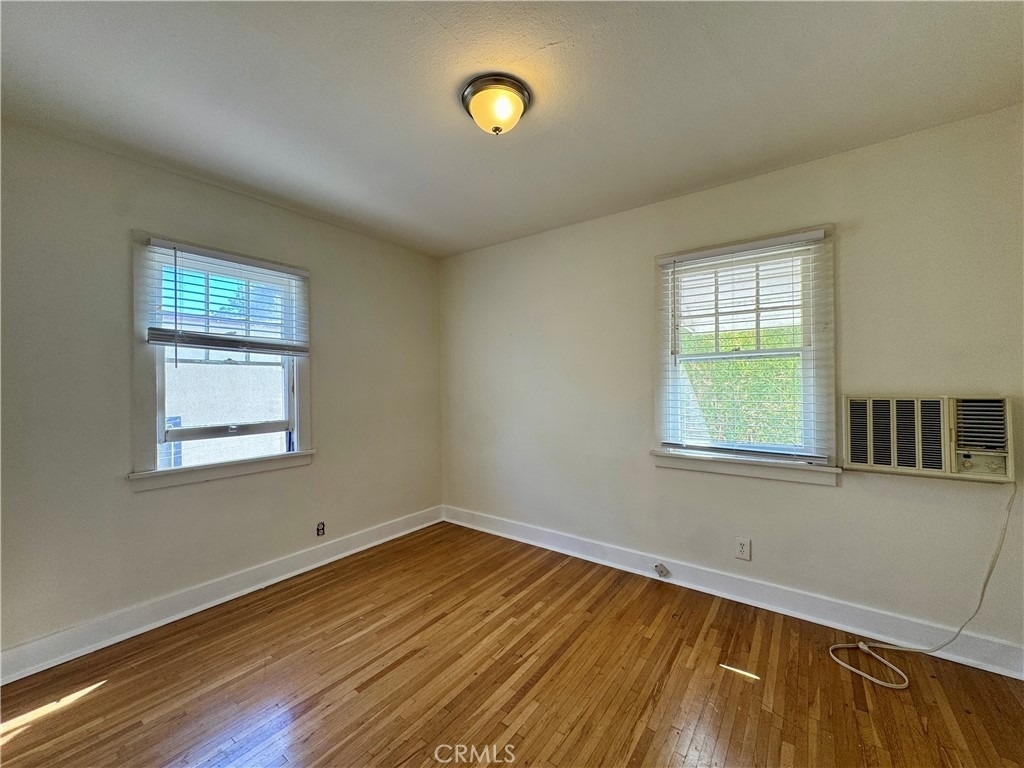 1714 Gillette Crescent - Photo 8