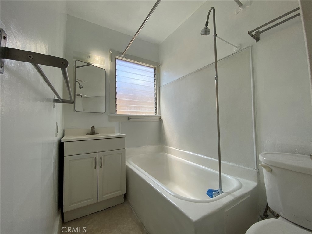 1714 Gillette Crescent - Photo 1