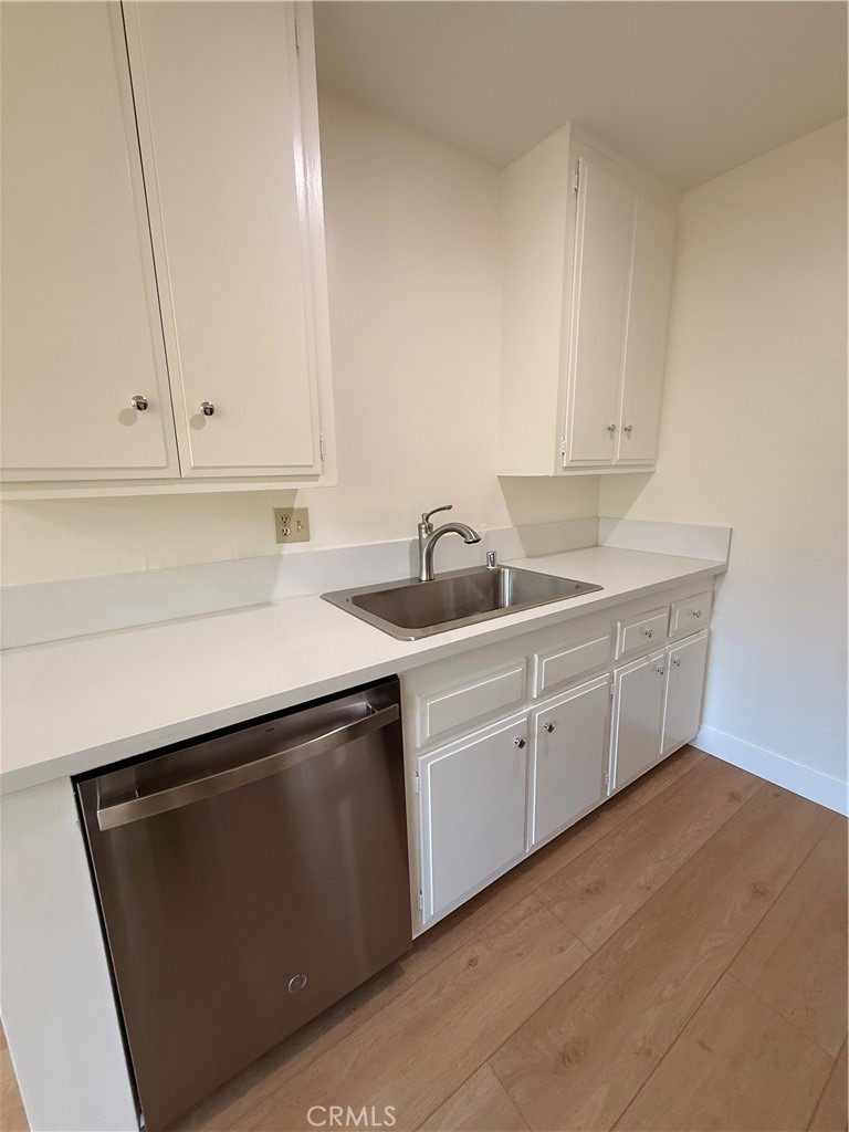 1651 Golden Gate Ave - Photo 1