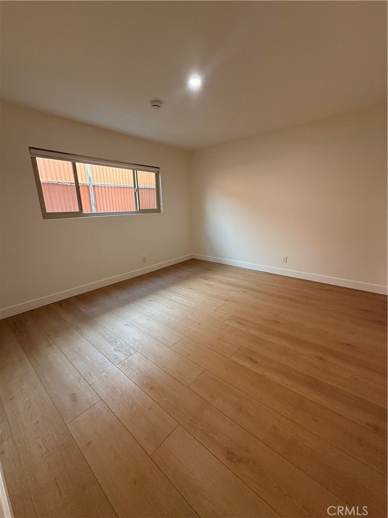 1651 Golden Gate Ave - Photo 3