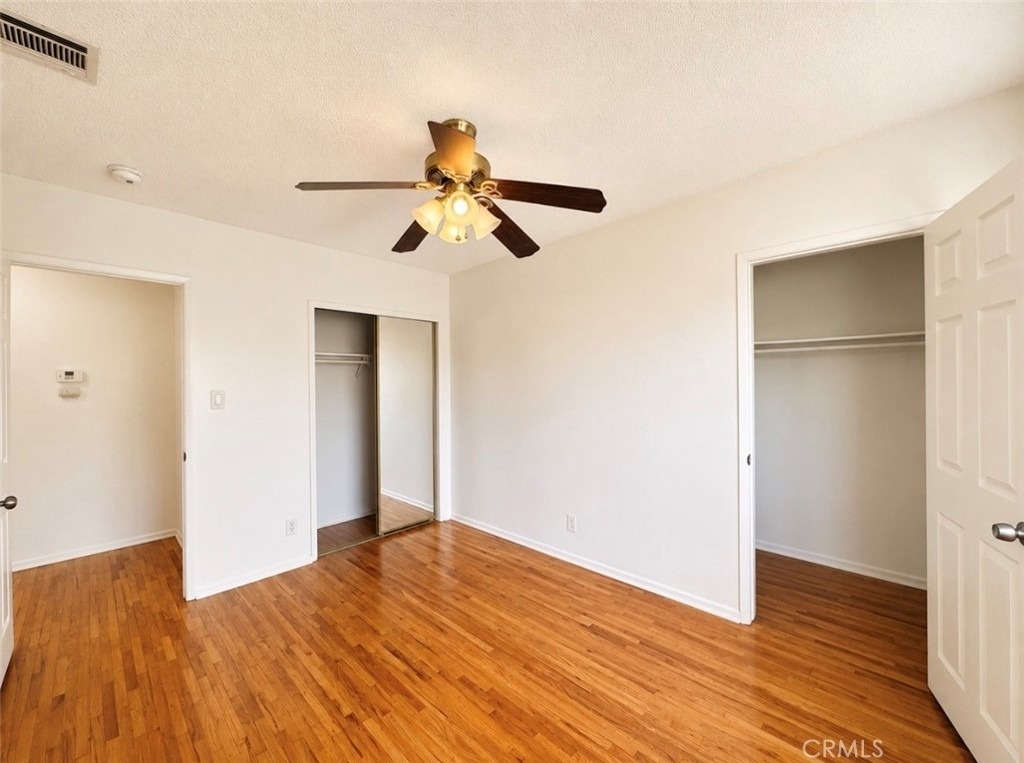 1372 W 36th Street - Photo 11