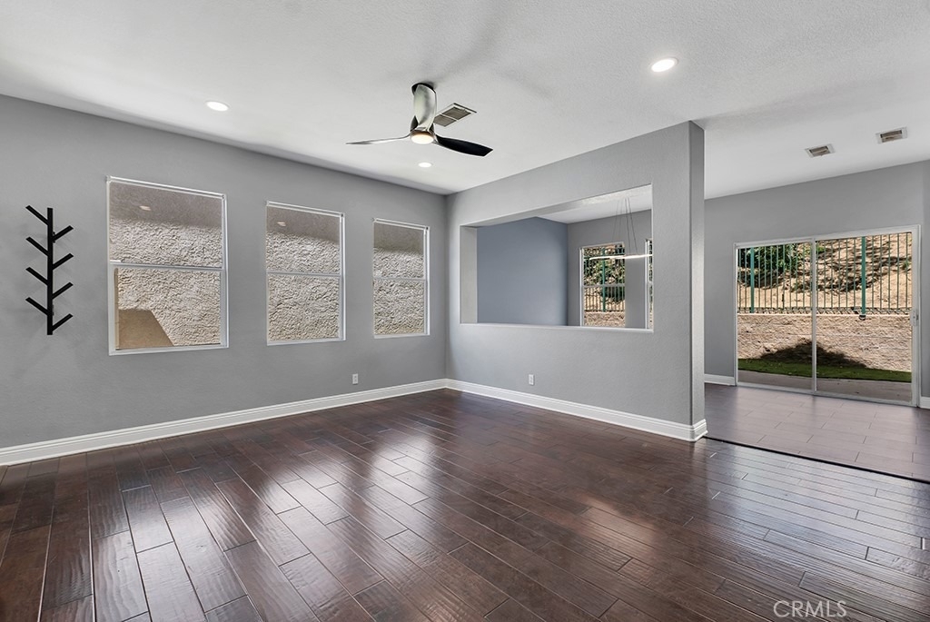 606 Hooper Avenue - Photo 4