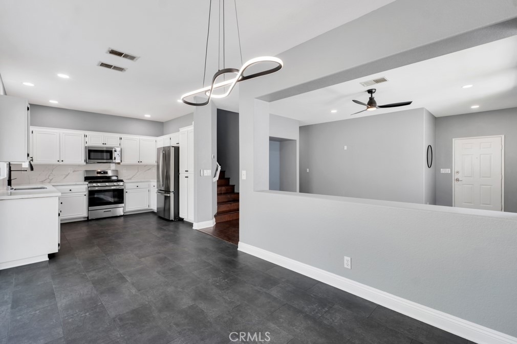 606 Hooper Avenue - Photo 6