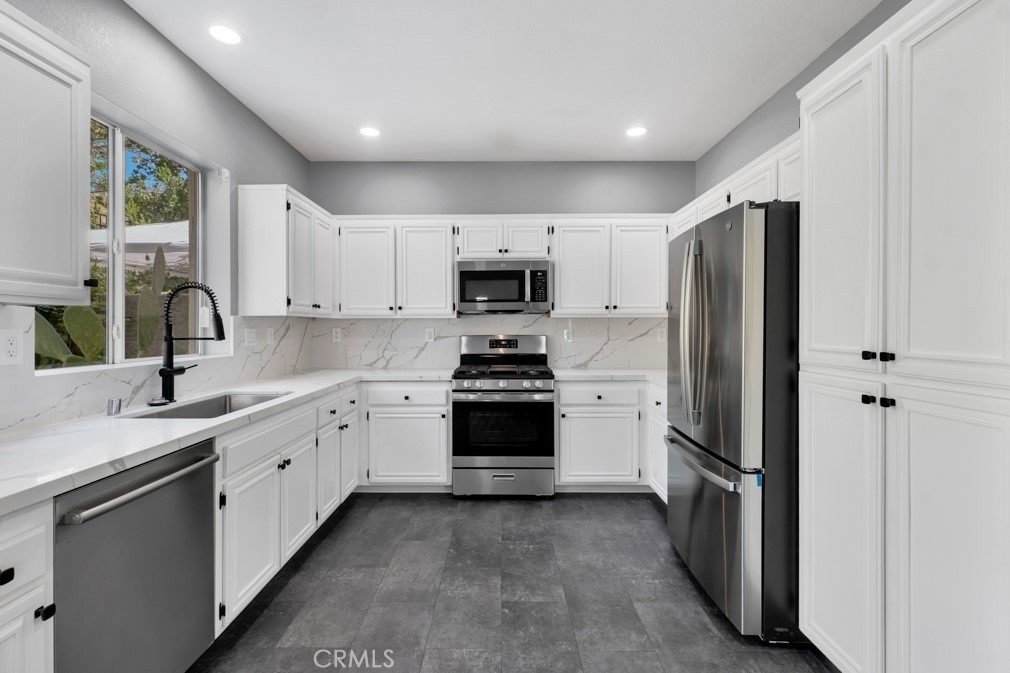606 Hooper Avenue - Photo 7