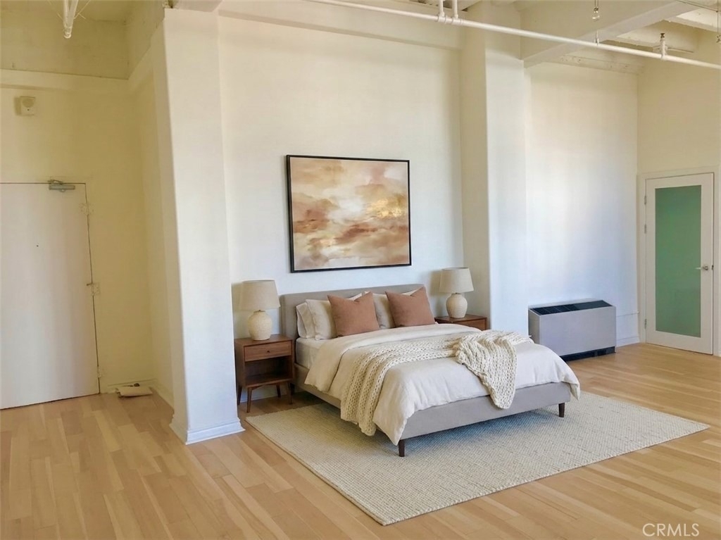 312 W 5th Street - Photo 2