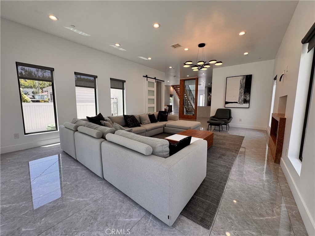 11230 Pickford - Photo 7