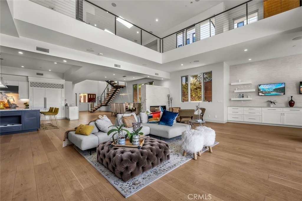 503 S Lucia Avenue - Photo 11