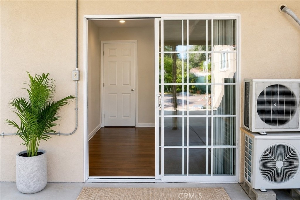 301 Colston Avenue - Photo 11