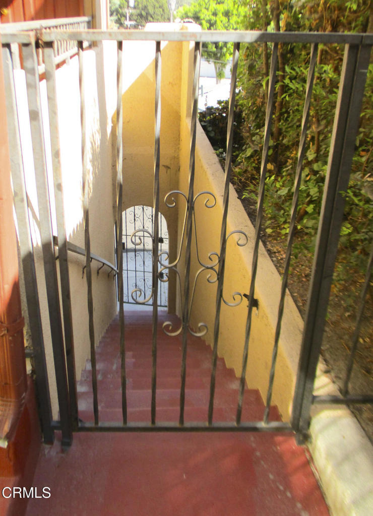 1 Waverly Drive - Photo 3