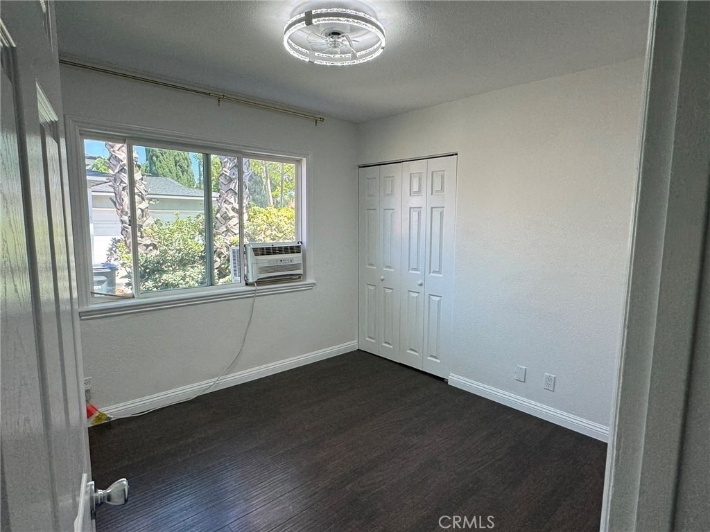 1041 W Acacia - Photo 13