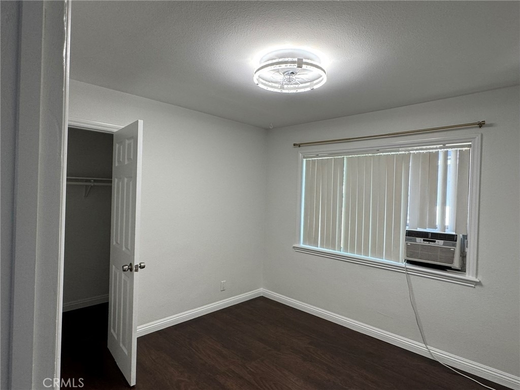 1041 W Acacia - Photo 12