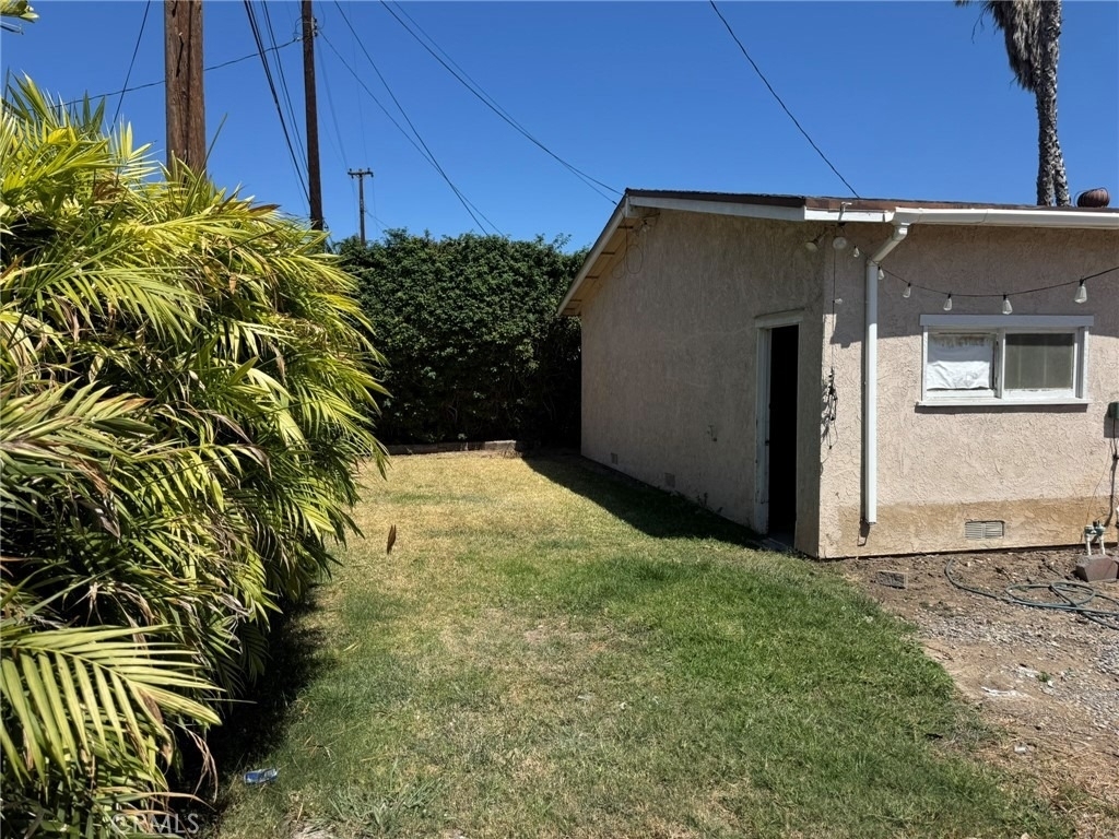 1041 W Acacia - Photo 23