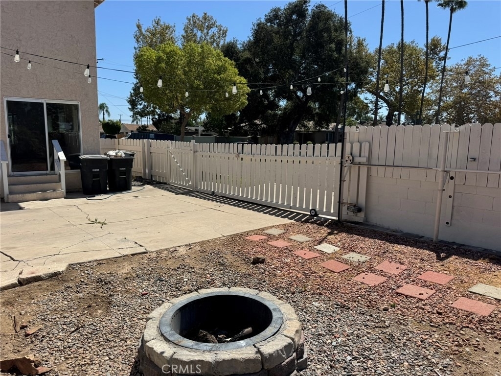1041 W Acacia - Photo 24
