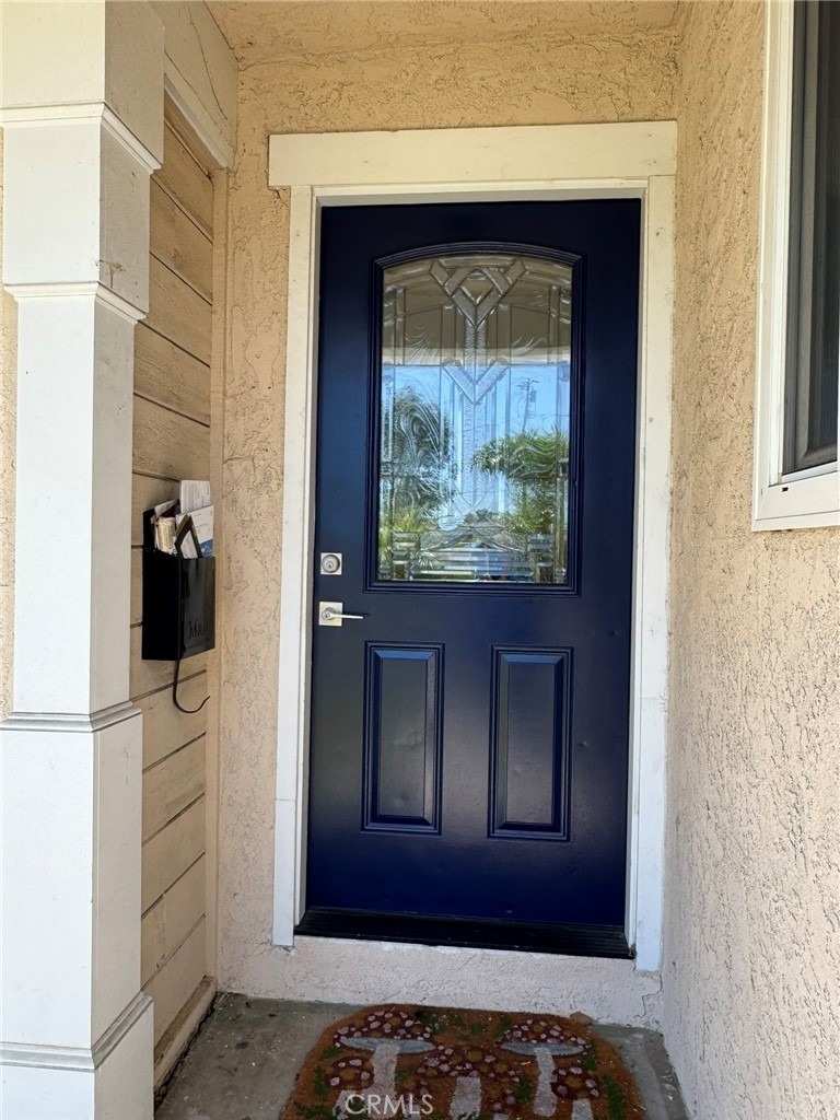 1041 W Acacia - Photo 2
