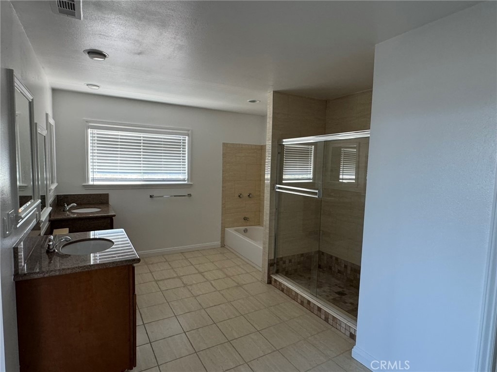 1041 W Acacia - Photo 16