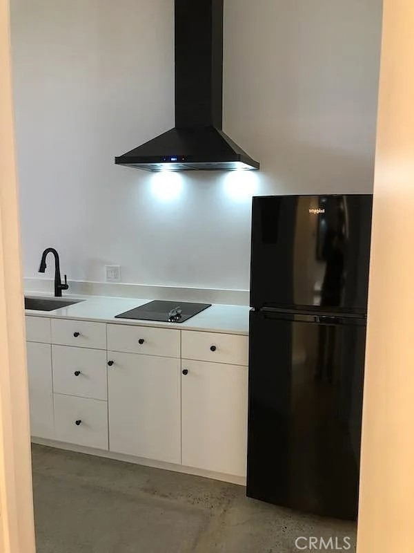 1100 E 7th Street - Photo 6