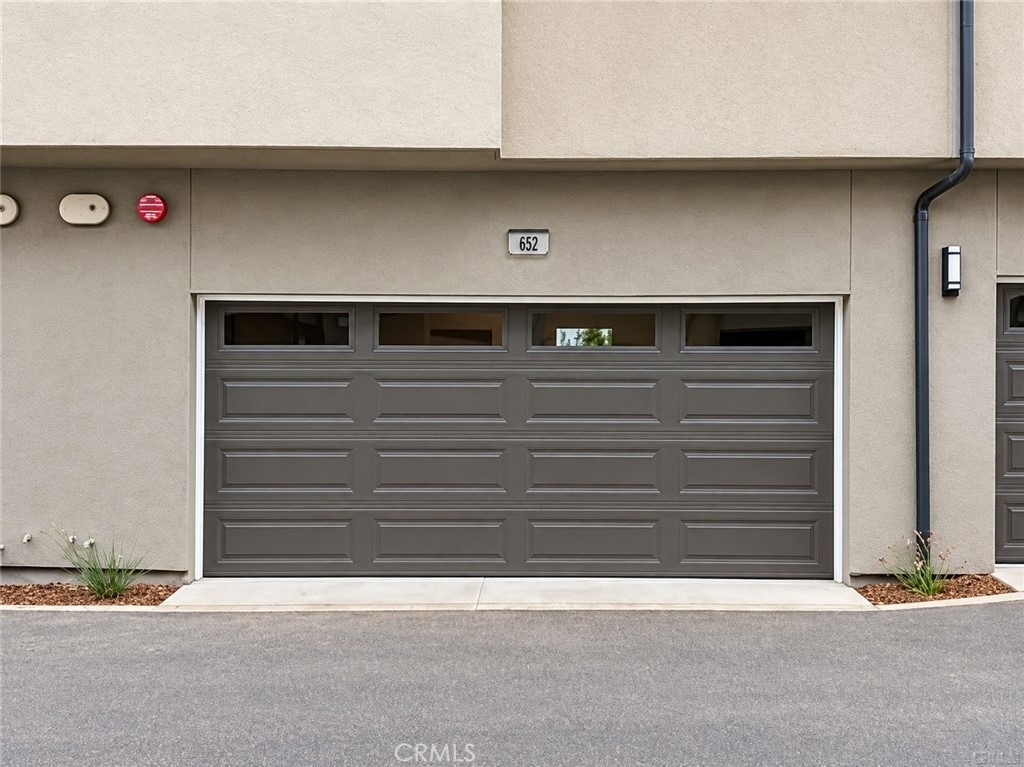 652 E Fourth Street - Photo 21