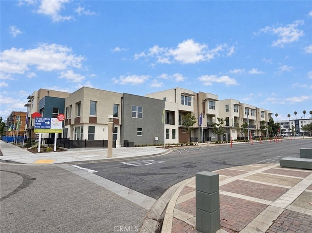 652 E Fourth Street - Photo 24