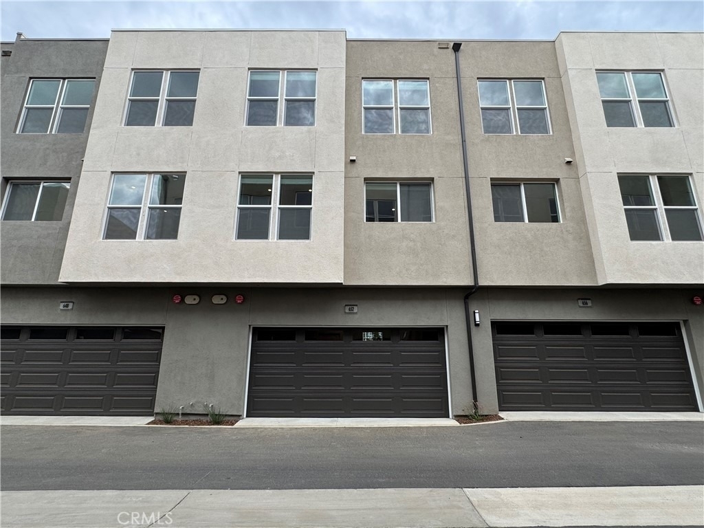 652 E Fourth Street - Photo 26