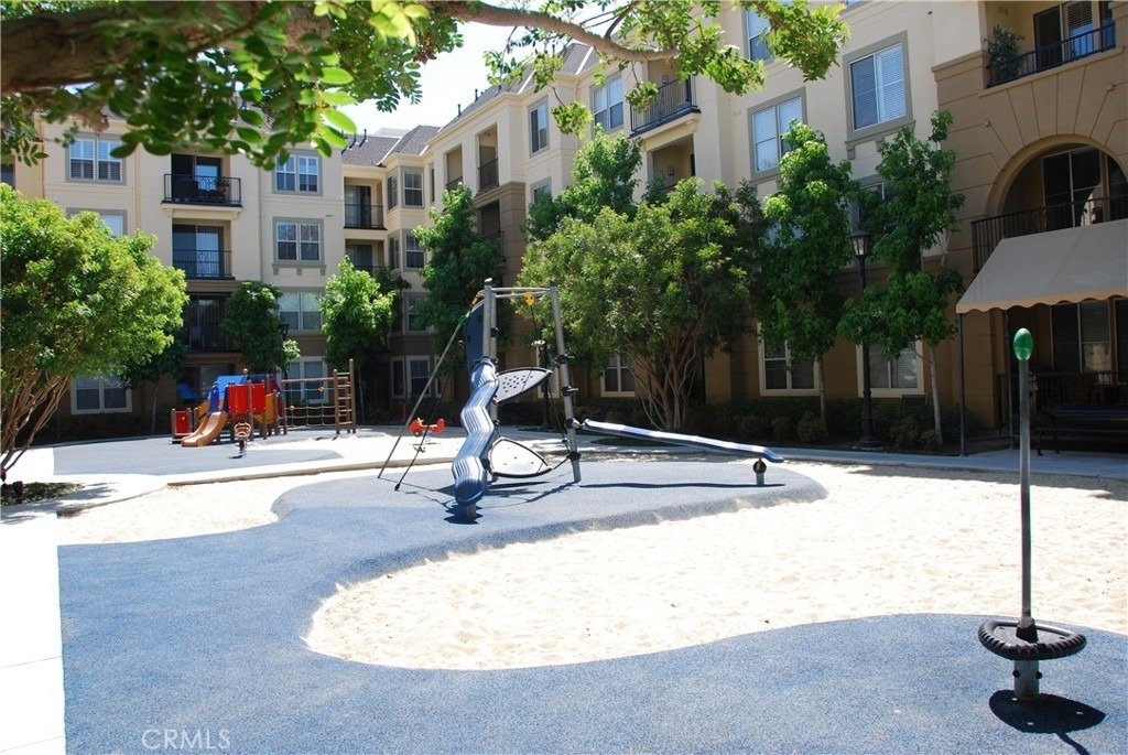 2341 Watermarke Place - Photo 29