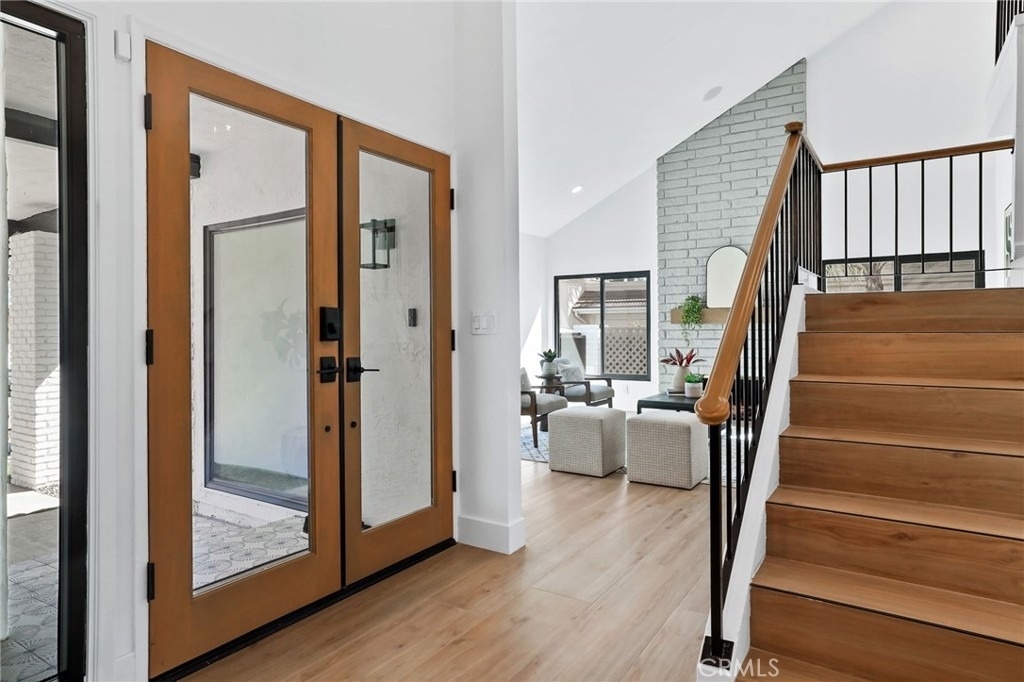 3889 Humboldt Drive - Photo 3