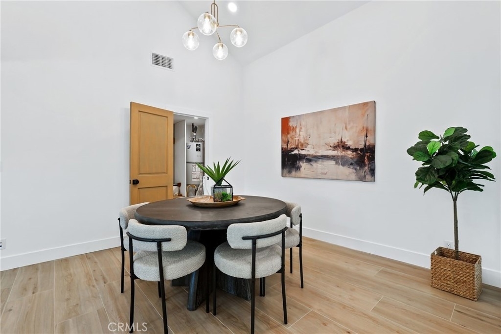 3889 Humboldt Drive - Photo 11