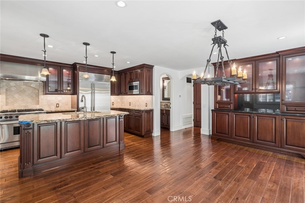 3214 Clay St - Photo 10