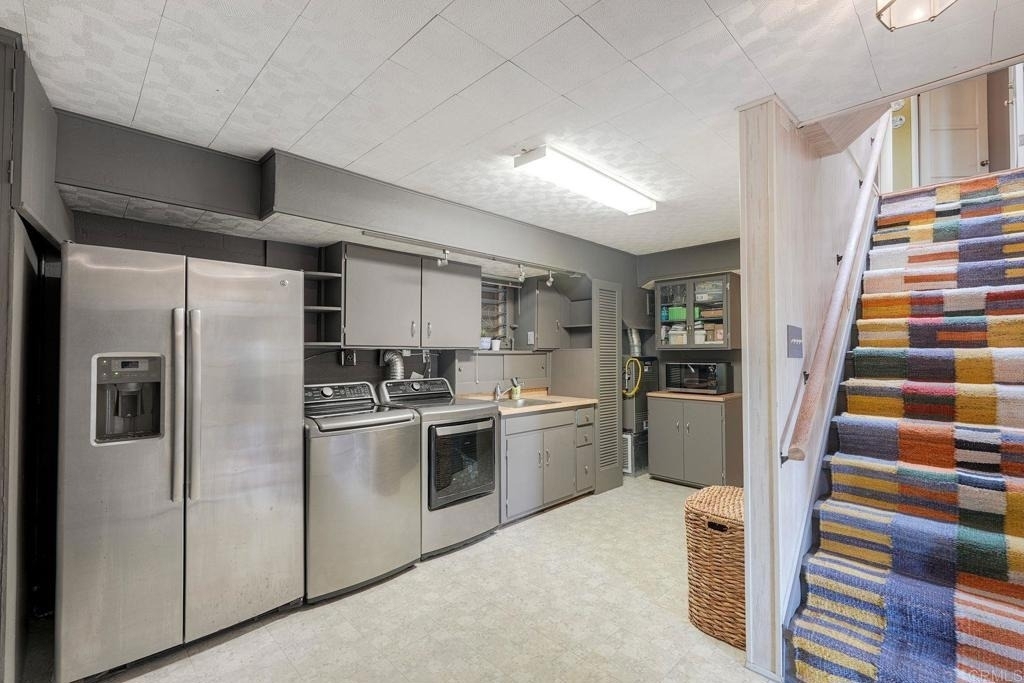 730 S Broadway - Photo 23