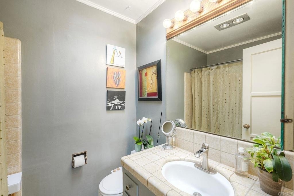 730 S Broadway - Photo 17
