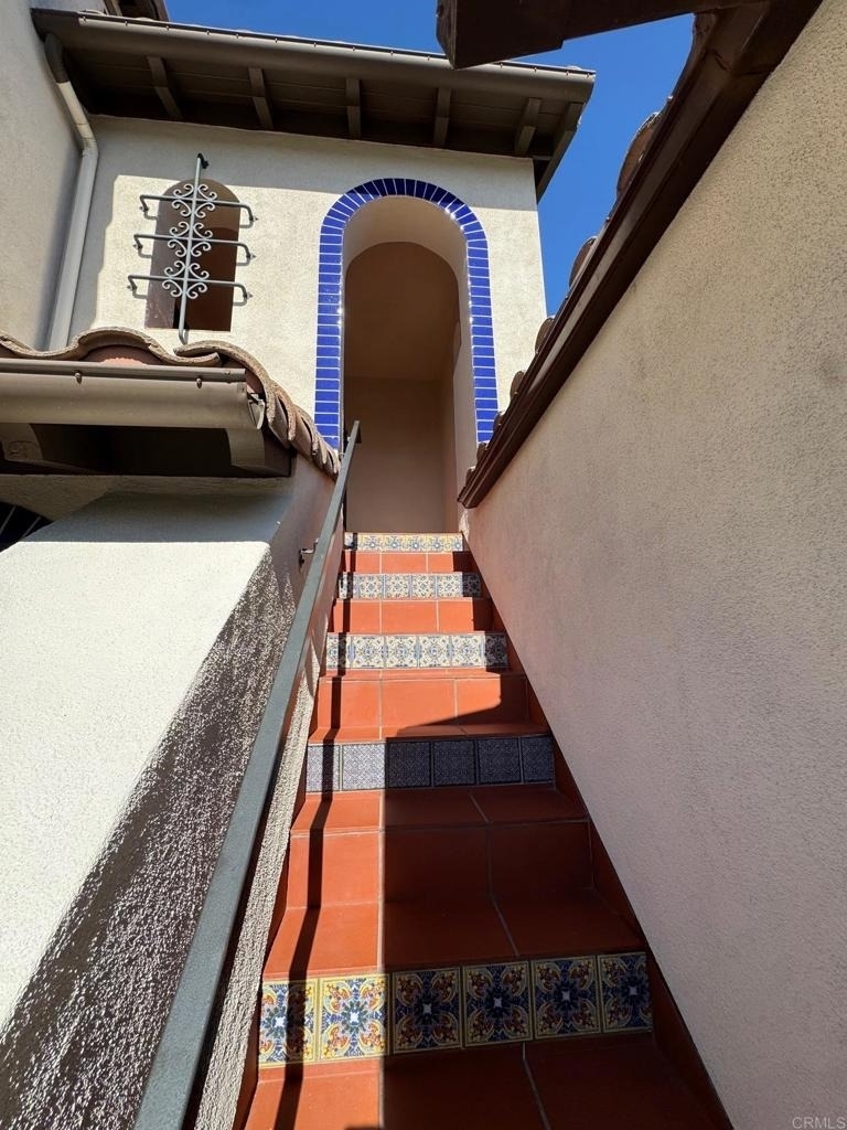 653 Beach Street - Photo 7