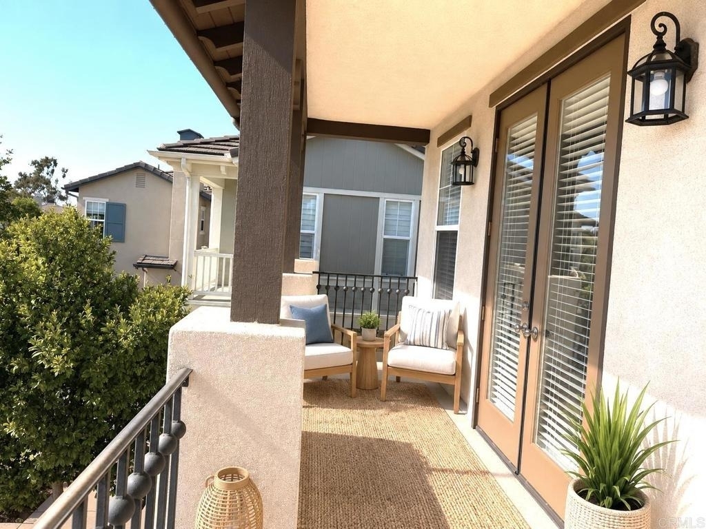 653 Beach Street - Photo 2
