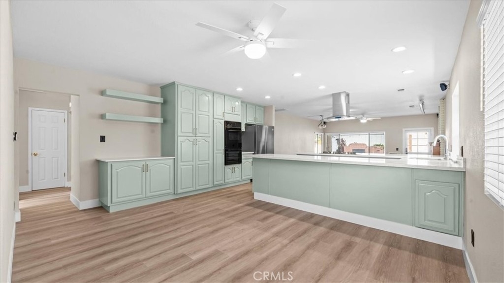 943 N Orange - Photo 3