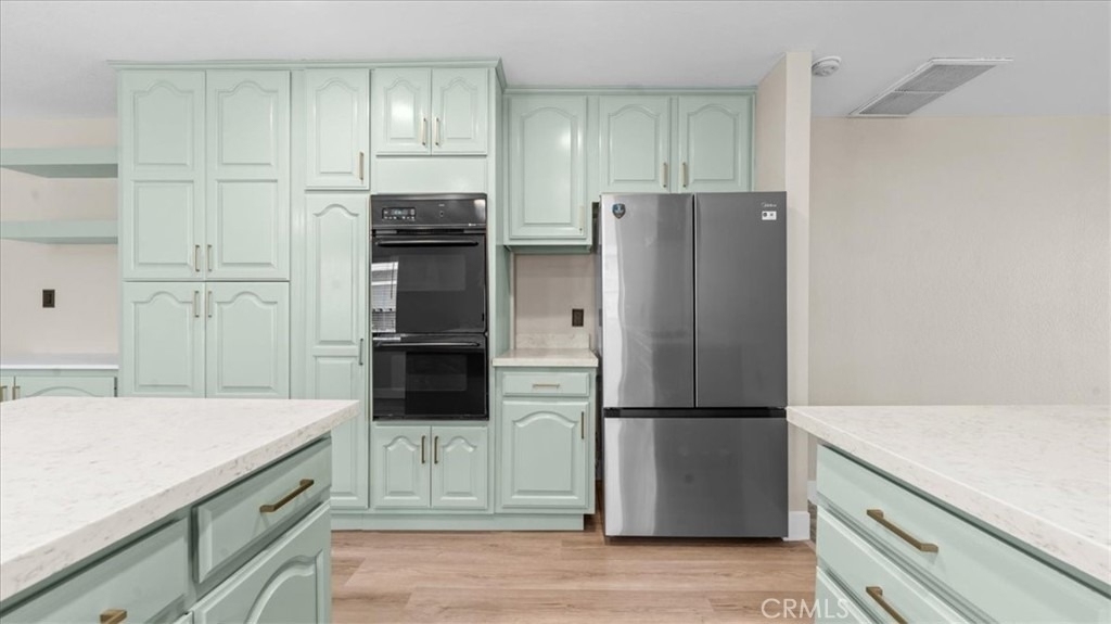 943 N Orange - Photo 4