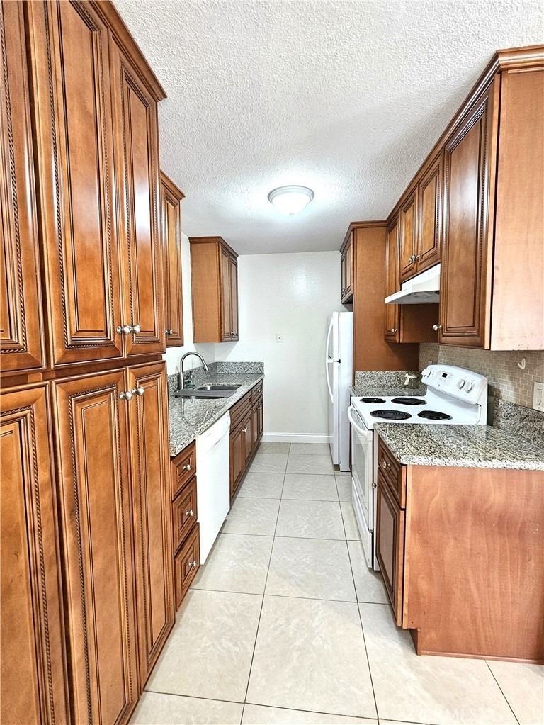 10974 Rincon Street - Photo 9