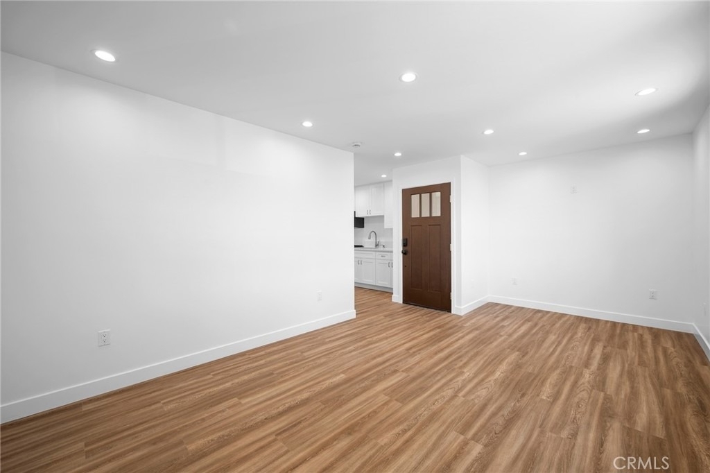 16036 Liggett Street - Photo 5