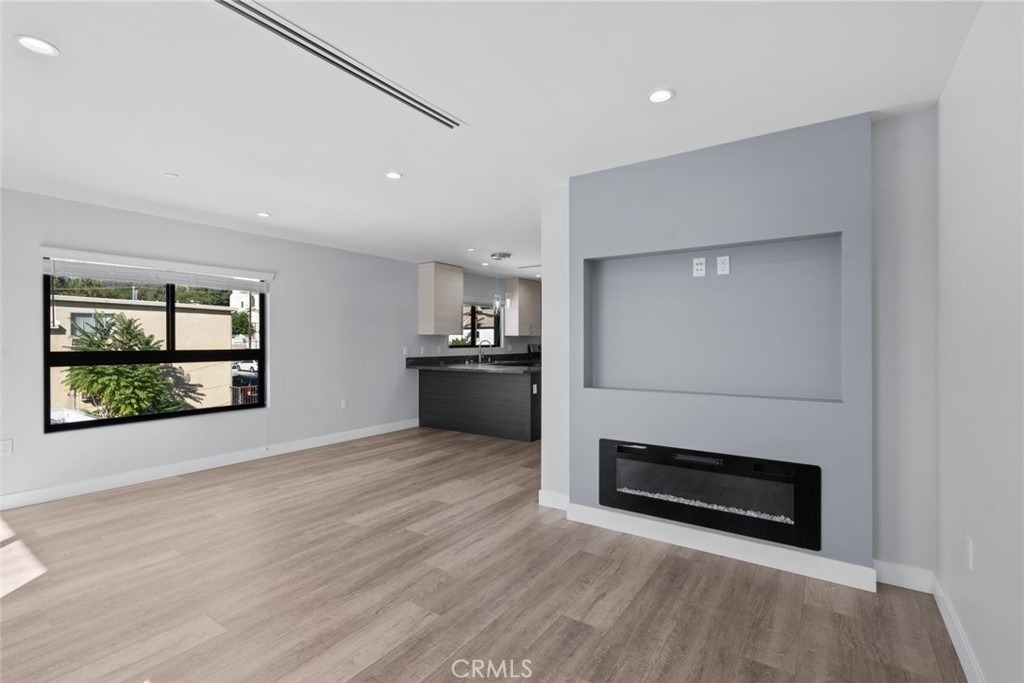 10032 Commerce Avenue - Photo 13