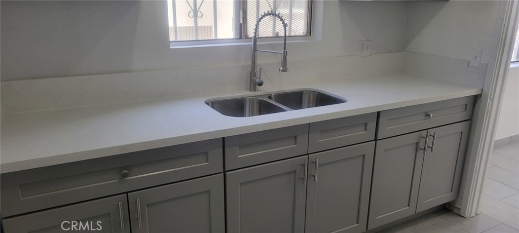6315 8th - Photo 4
