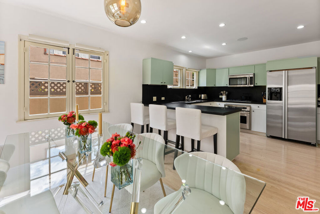 708 Westbourne Drive - Photo 9