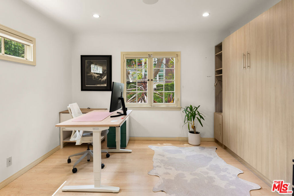 708 Westbourne Drive - Photo 6