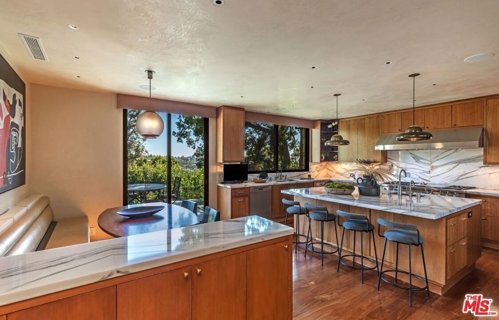 400 Toyopa Drive - Photo 10