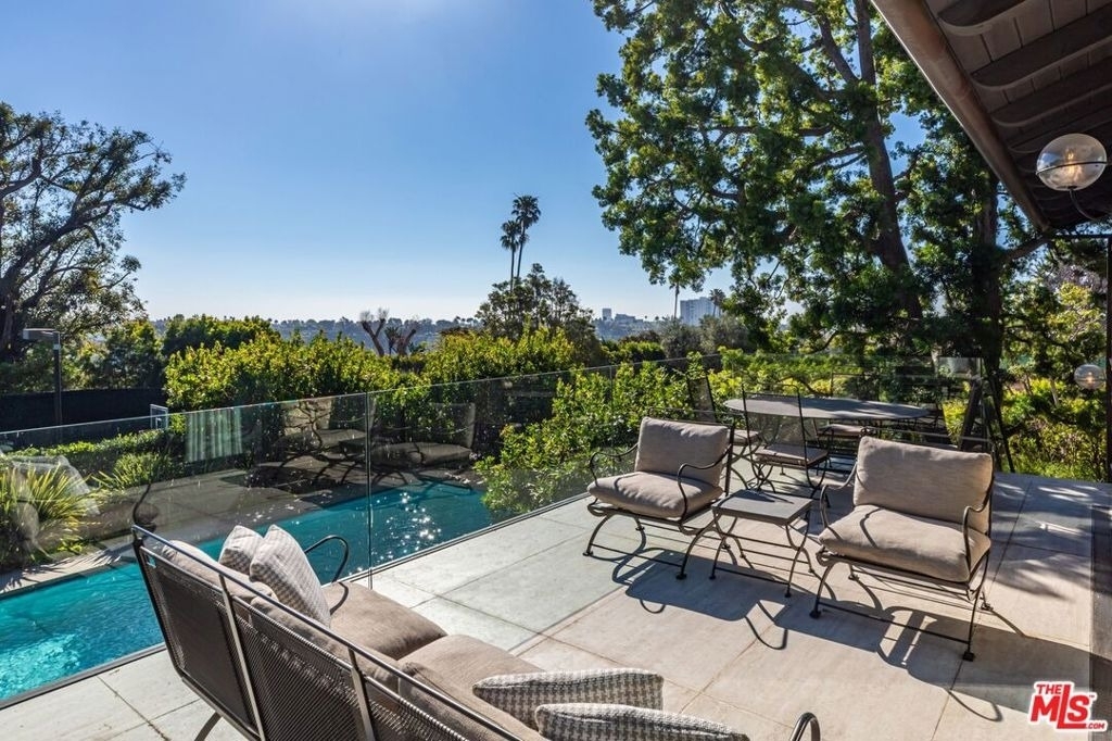 400 Toyopa Drive - Photo 8