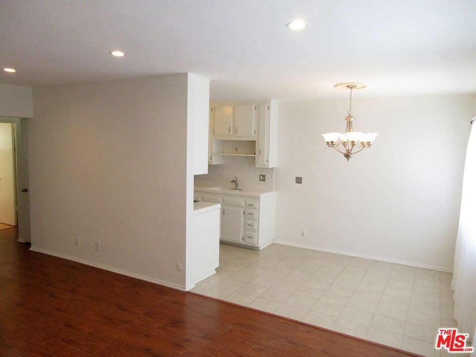 1400 N Fairfax Avenue - Photo 4