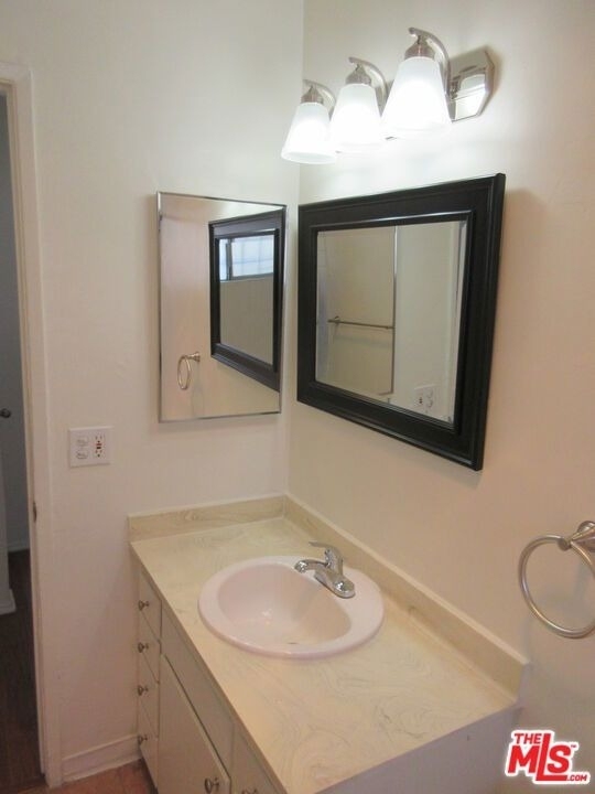 1400 N Fairfax Avenue - Photo 11