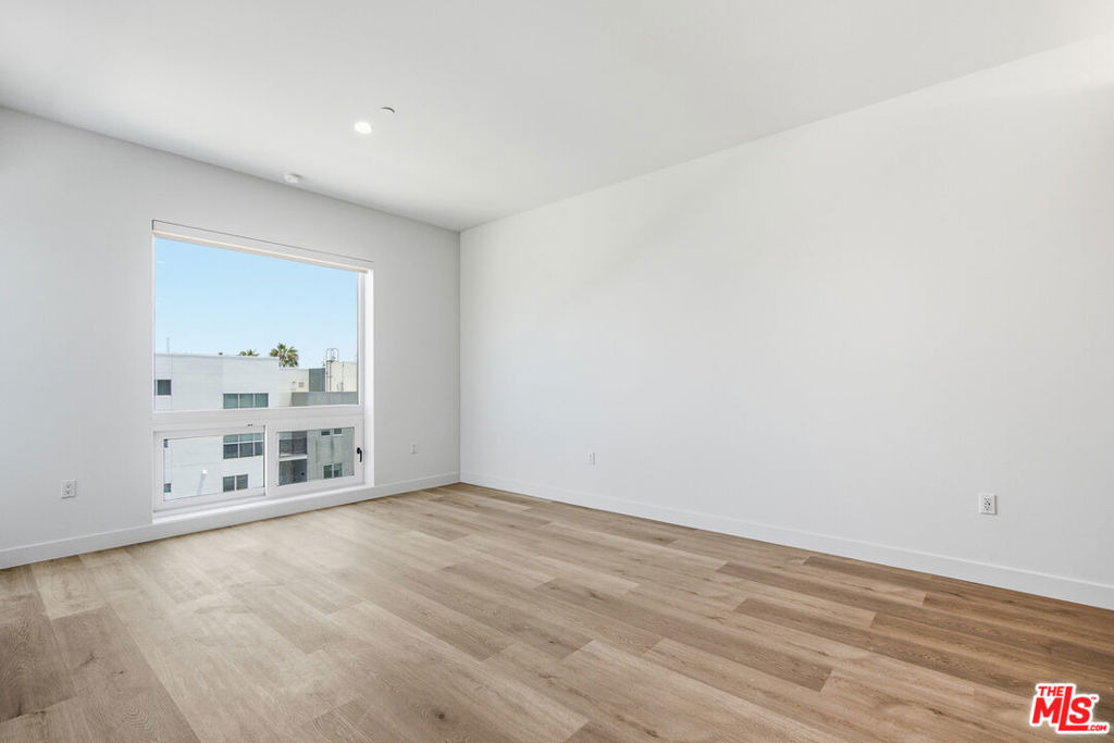 3555 Overland Avenue - Photo 7