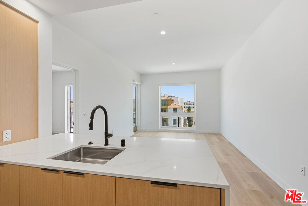 3555 Overland Avenue - Photo 5