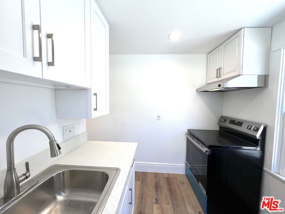 1828 S Gramercy Place - Photo 7